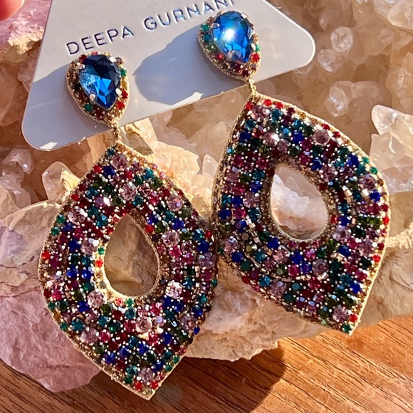 NWT Deepa Gurnani Luxe Beaded Crystal Chandeliers - Picture 10 of 16